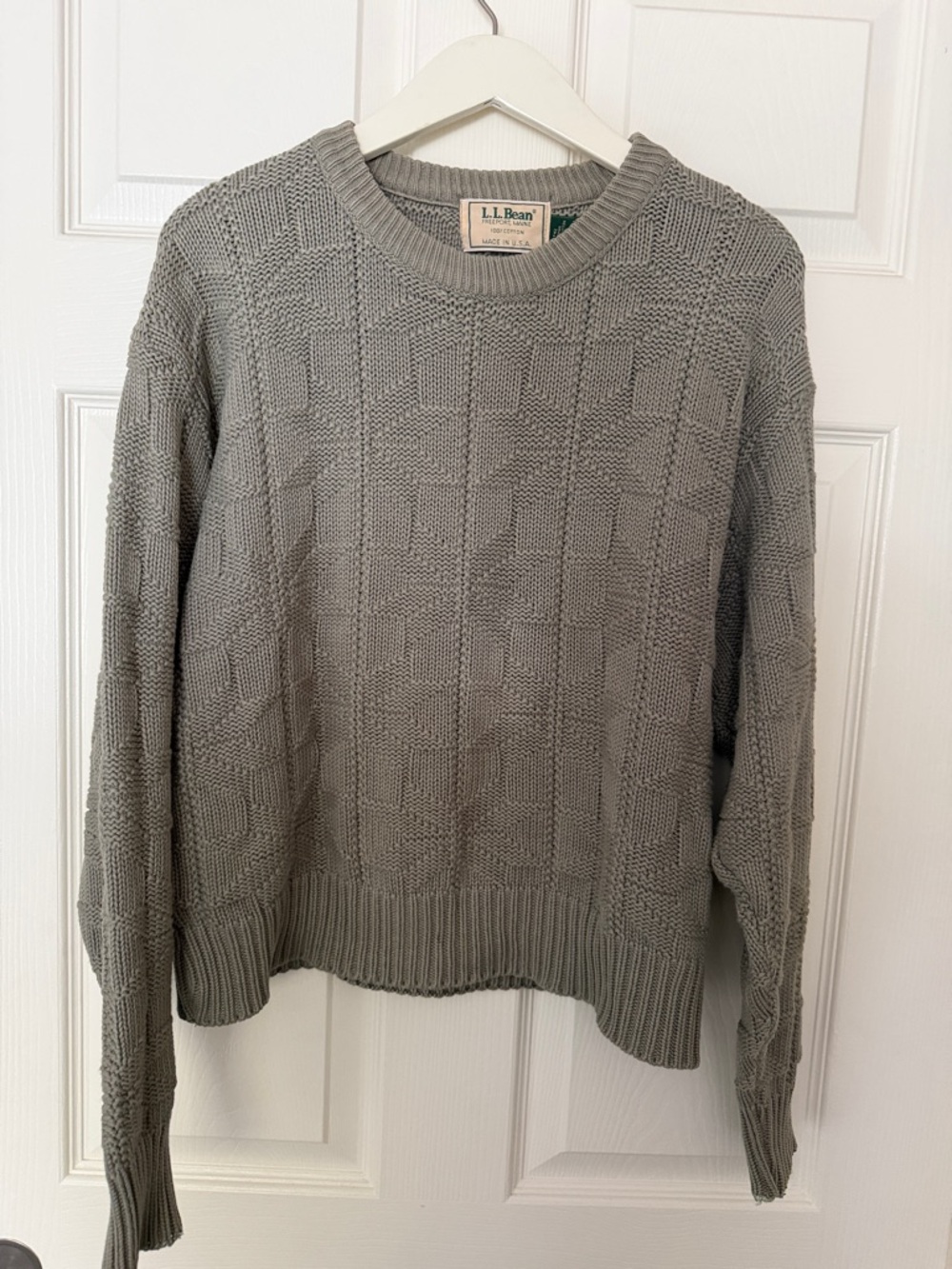L.L. Bean Textured Knit Crewneck Sweater in Sage green/Gray vintage U.S.A made